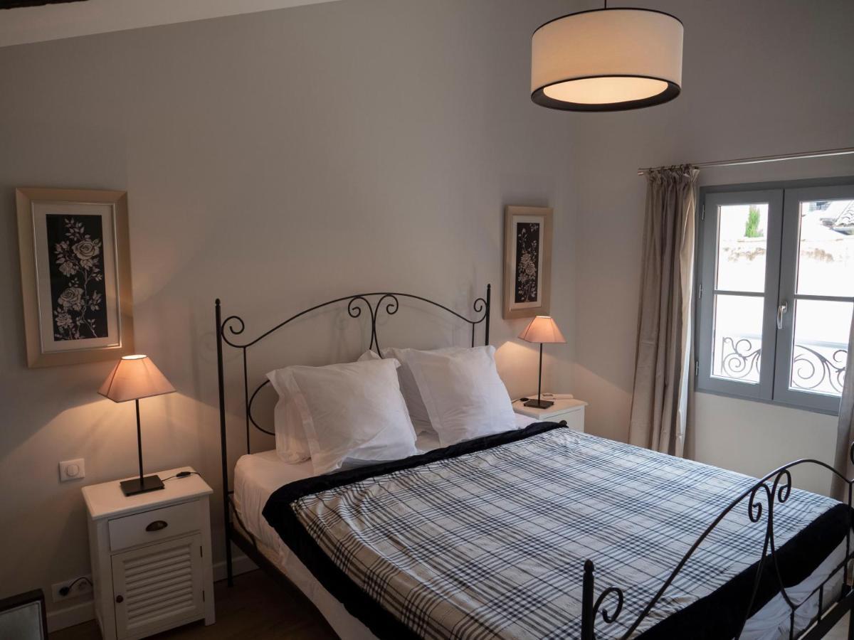 Апартаменты Cozy Nest In The Center Of Isle Sur La Sorgue For 4 People Л'Иль-сюр-ла-Сорг Экстерьер фото